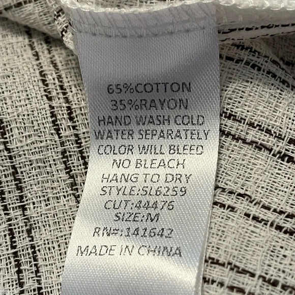 Boutique Boho Grey striped off shoulder blouse. Size Medium - Picture 12 of 12
